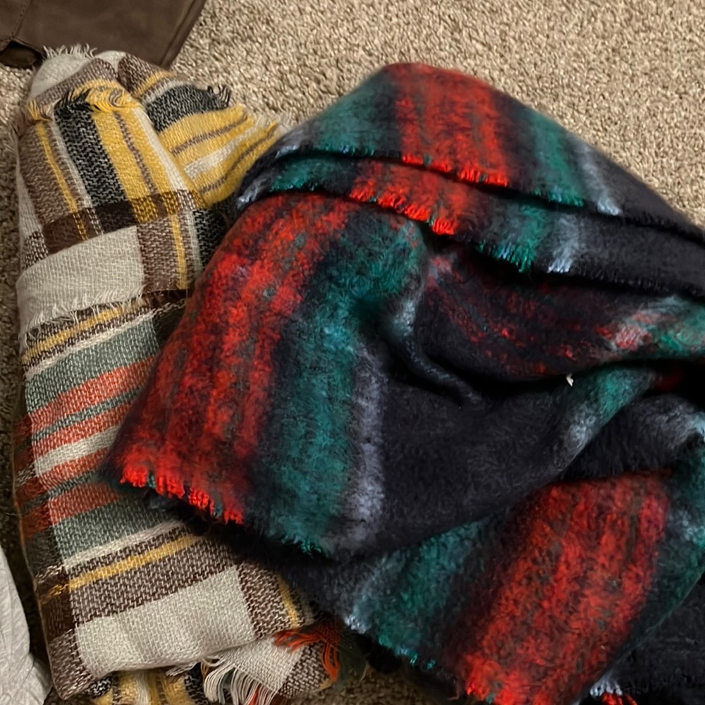 Blanket scarves